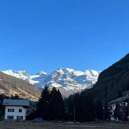 アパート La Montagna Incantata - Panoramico Per 5 Persone